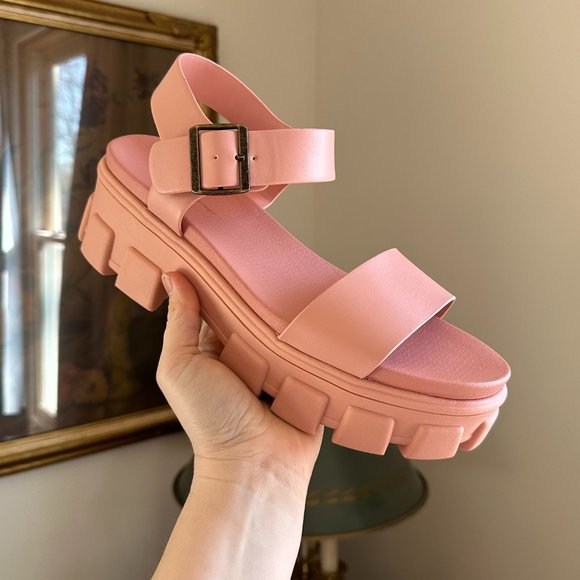 LUFFYMOMO {NIB} Chunky Platform *90s style* Lug Sole Sandals 9 blush pink salmon - Picture 2 of 9